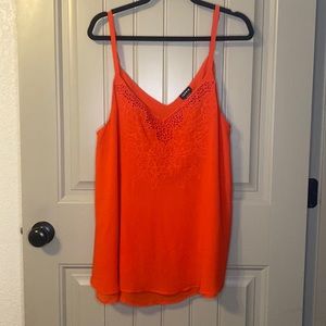 Torrid embroidered chiffon cami top, size 2X, good condition! Adjustable straps